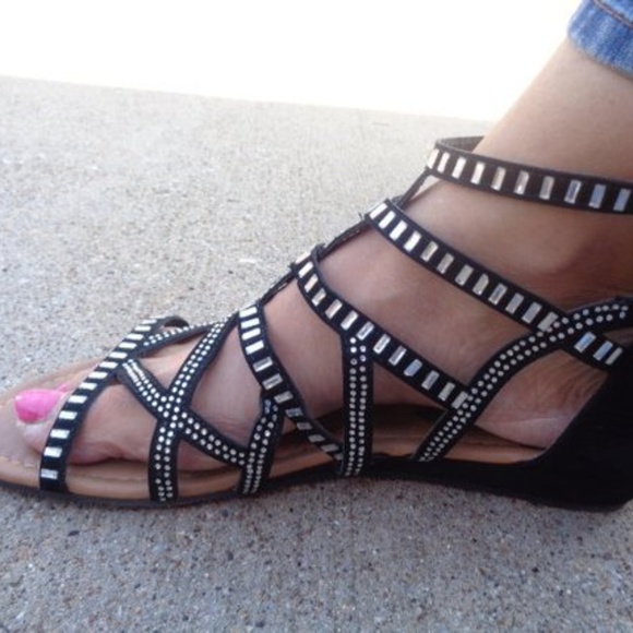 womens flat gladiator sandals